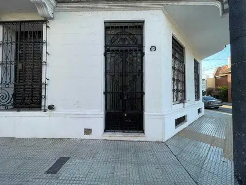 Depto Tipo Casa en Venta en Villa Luro, USD 92.900