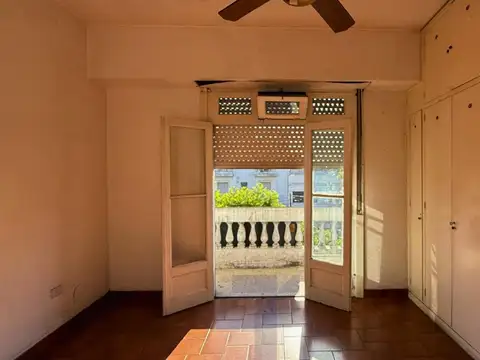 Patricios 600 , Piso 2