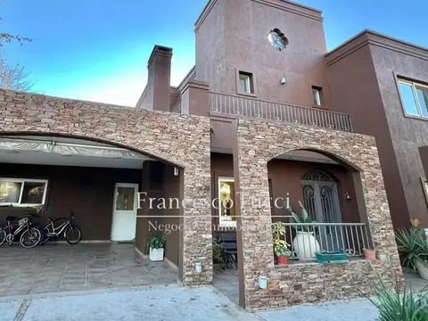 Casa en Venta de 3 dormitorios