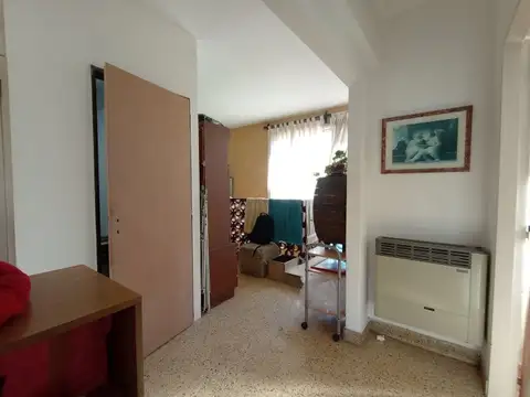 Depto Tipo Casa en Venta en Pompeya, USD 97.000