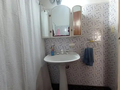 PH 2 ambientes con patio y terraza en Venta en Pompeya