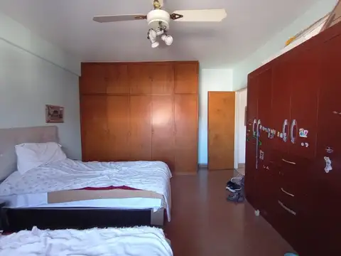 Depto Tipo Casa en Venta 76 años