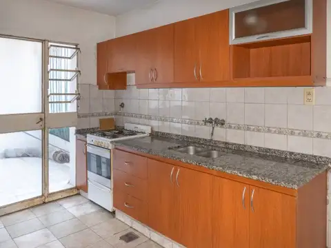 Casa 5 ambientes con 1 baño