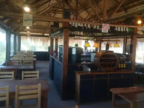 Casa 3 ambientes con 4 baños