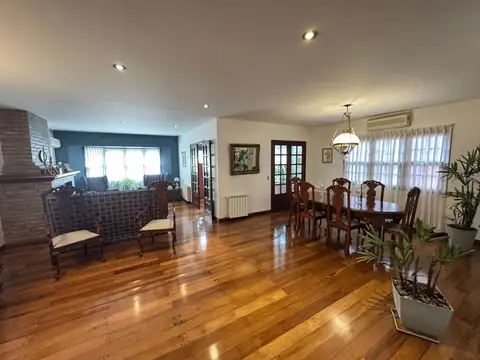 Venta casa Quilmes centro Apto Credito