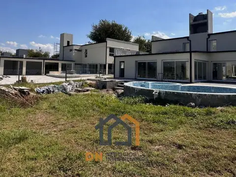 Casa en  VENTA A ESTRENAR COUNTRY LA ARBOLADA POSIBL. DE FINANCIACION 3 AÑOS