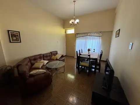 Casa 7 ambientes con 3 baños