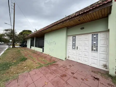 CASA APTA CREDITO VENTA 4 AMBIENTES MONTE GRANDE