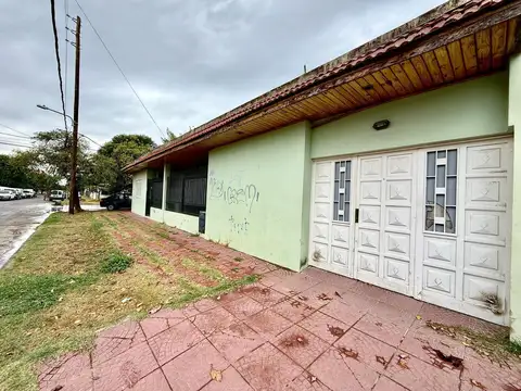 Esteban Echeverría 1400