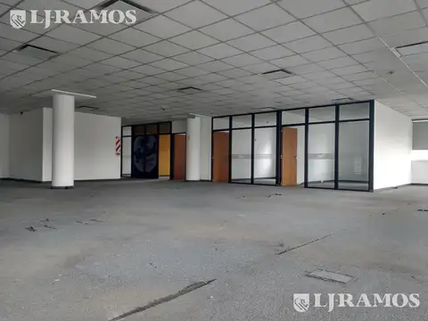 Oficina en Alquiler al Norte