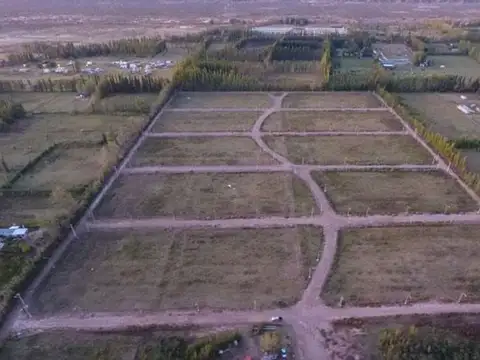 VENTA TERRENO JARDINES DE PLOTTIER