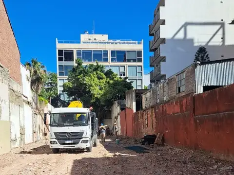 Lote 542 m2 (10x54) para edificar local todo destino, mixtura A2, Zonificacion E3