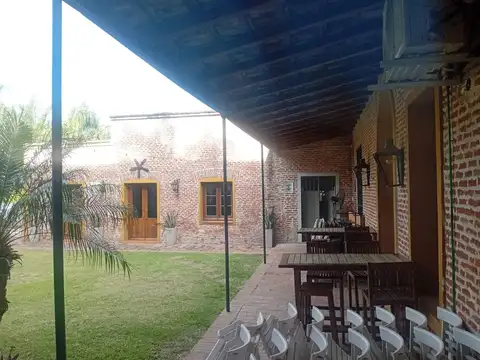Azcuénaga 700
