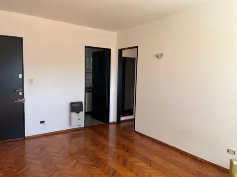 Departamento en Venta en Chacarita, USD 78.600