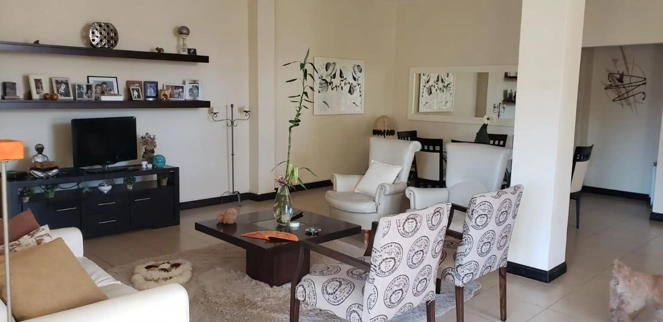 Venta de excelente Departamento de 4 Ambientes en Barrio La Perla Norte