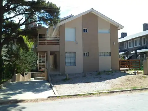 Duplex Departamento 2 Dormitorios con Pileta en Venta en Pinamar Zona Duplex