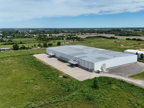 venta nave Triple AAA parque industrial en Zárate 