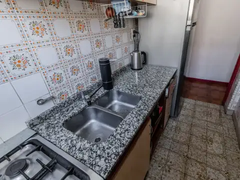 DEPARTAMENTO . FRENTE . BALCON