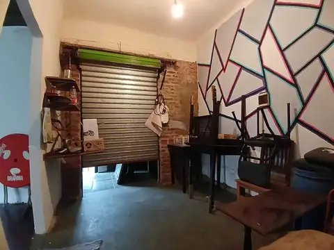 Casa  con departamento al fondo P.Baja y departamento P.Alta