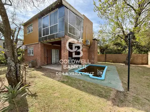 Casa 6 ambientes con 2 baños