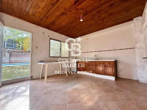 Casa en Venta con 3 cocheras