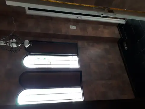 San Pedro 5500, Piso 1