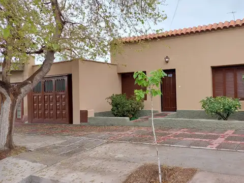 Casa en alquiler - godoy cruz