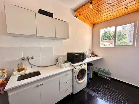Depto Tipo Casa en Venta en Flores, USD 84.000
