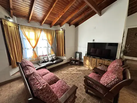 Casa en Venta con 1 cochera