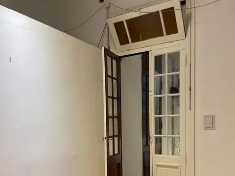 Oficina en Alquiler con 1 cochera