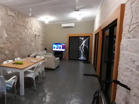 Casa en Venta en Barrio Parque Leloir, USD 280.000