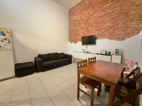 Depto Tipo Casa en Venta 72 años