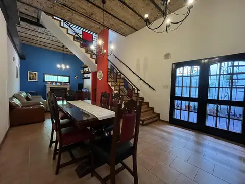 Depto Tipo Casa en Venta en Villa Pueyrredon, USD 298.000