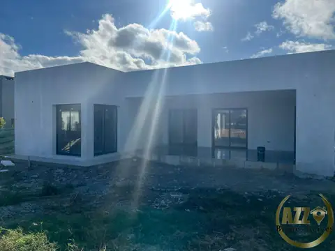 Casa en Venta en Manuel Alberti, USD 155.000