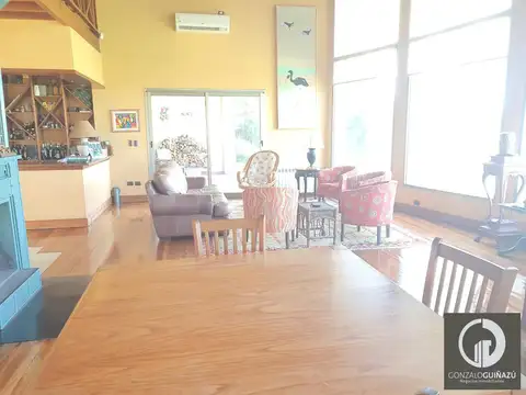 Casa en Venta en Ramallo, USD 800.000