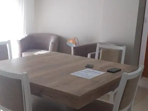 Departamento en Alquiler en Monte Grande, $ 700.000