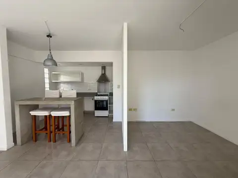 Departamento en Alquiler con 1 cochera