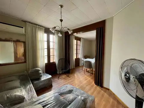 Depto Tipo Casa en Venta de 5 ambientes