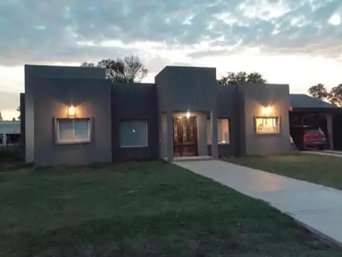 Casa en venta - Barrio Privado Campo Daromy-San Vicente