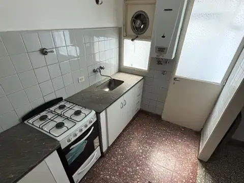 PH de 1 dormitorio en planta baja en alquiler en La Plata ubicado en calle 58 e/diag 74