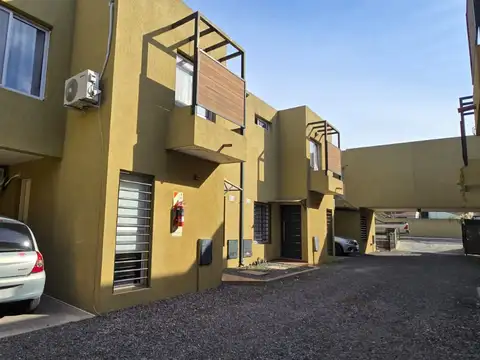 Duplex en venta en Luis Guillon