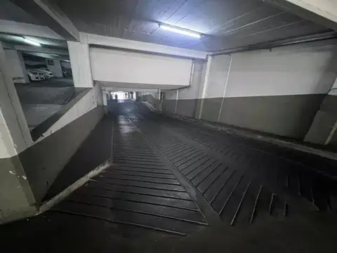 Cochera en venta - 12mts2 - San Nicolás 