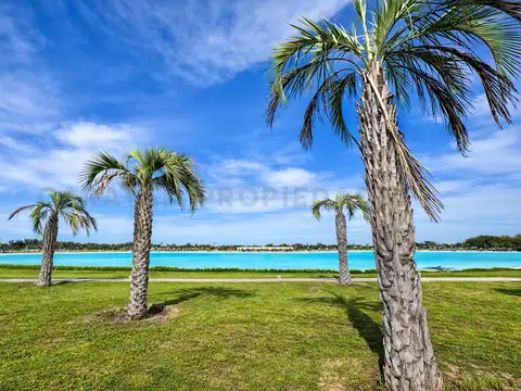 Terreno en Venta en Funes, USD 110.000
