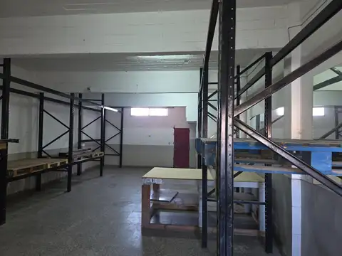 ALQUILER LOCAL O DEPÓSITO EN JOSÉ CLEMENTE PAZ
