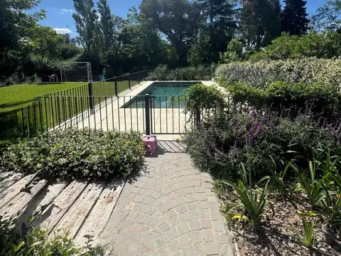 CASA EN ALQUILER EN PERGAMINO EN BARRIO PRIVADO