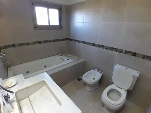 Casa en Venta en Campos De La Enriqueta, USD 122.000