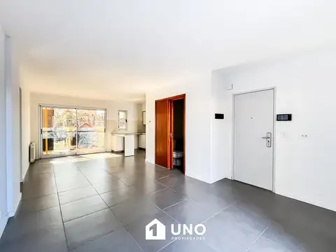 Juan José Paso 700, Piso 1