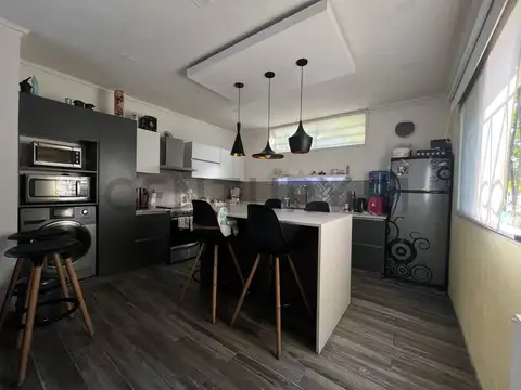 Depto Tipo Casa en Venta en Isidro Casanova, USD 105.000