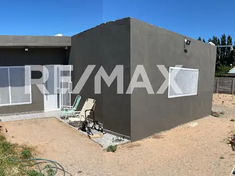 VENDE CASA / VIENTOS DEL SUR - PLOTTIER 