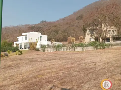 Terreno en Venta 40  mts Fondo